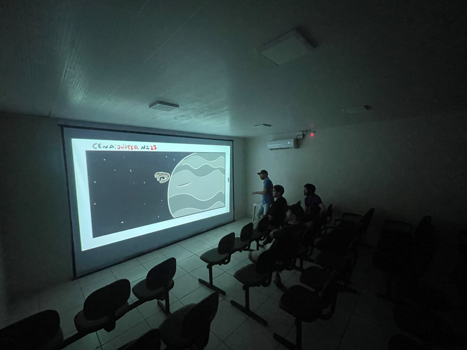 Storyboard do curta projetado na sala de exibição da Motion Mutum